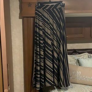 Ankle-length a-line maxim skirt